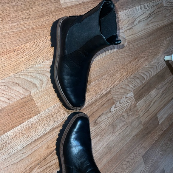 Sam Edelman Laguna Chelsea Boot - Picture 10 of 11